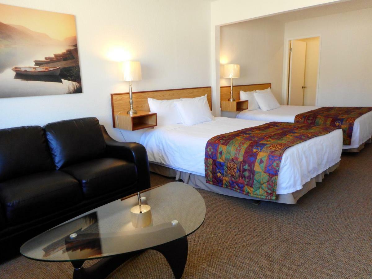 Mayfair Motel Виктория Экстерьер фото